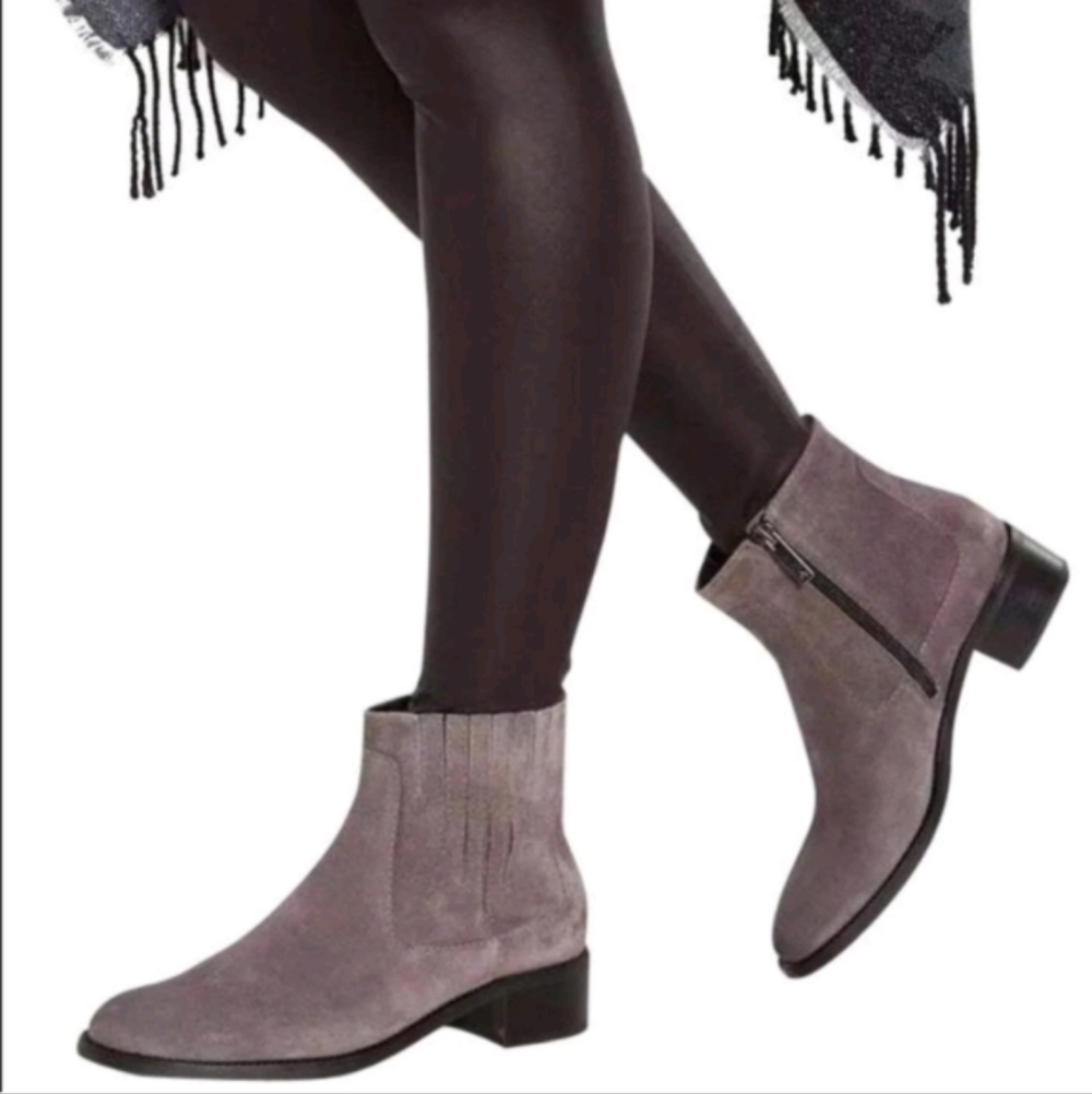 Aquatalia Oribella Gray Suede Side Zip Weatherproof Ankle Boots Women's Size 9.5